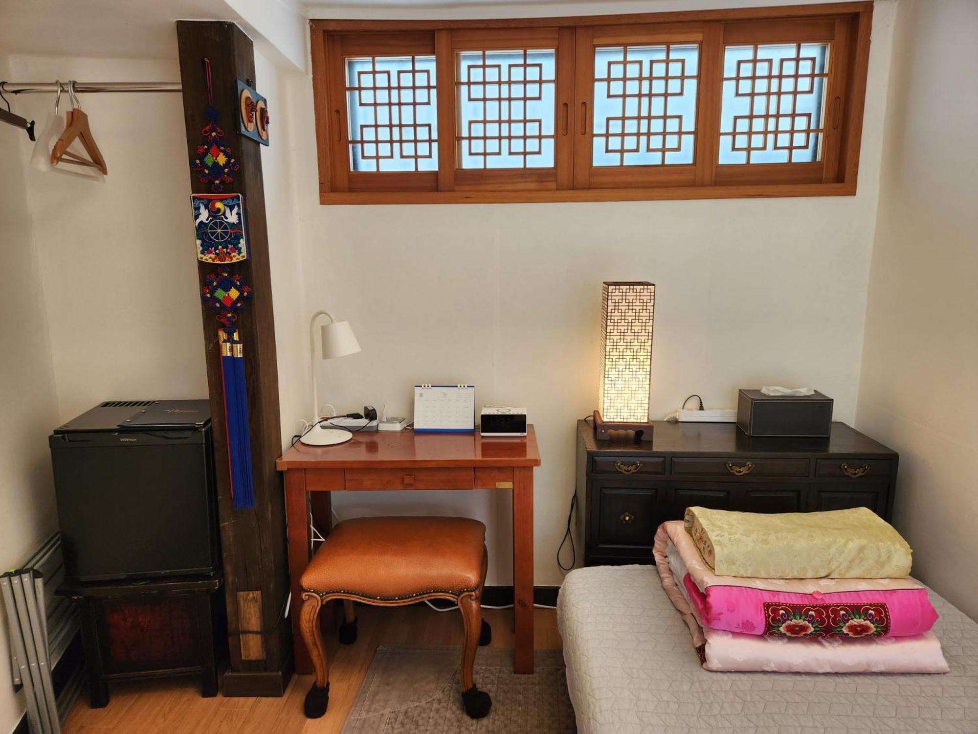 Seochon Guesthouse Сеул Экстерьер фото