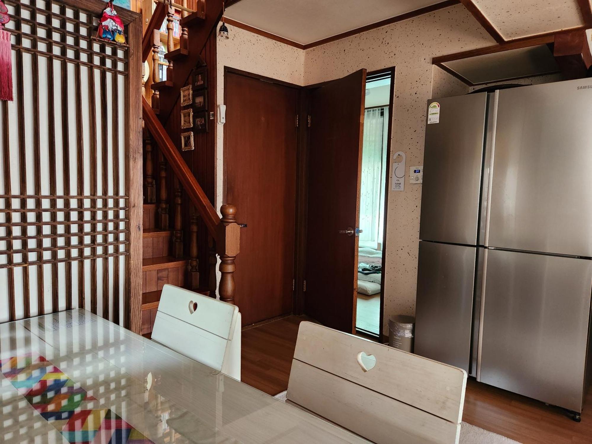 Seochon Guesthouse Сеул Экстерьер фото